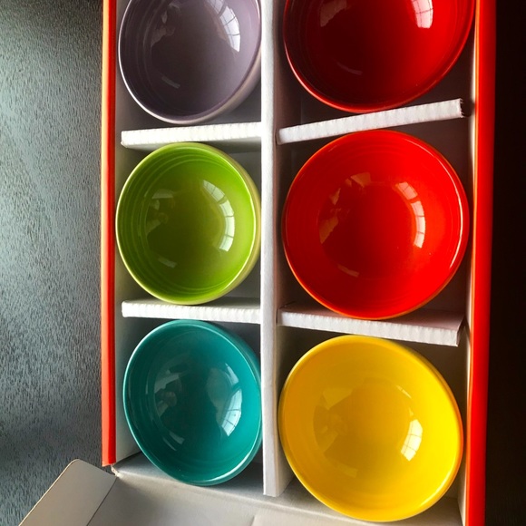 New in box Le Creuset pinch bowl set (6 bowls total; 2oz each), 6 iconic colors! - Picture 6 of 10